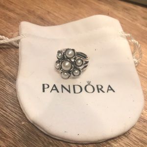 Pandora Pearl ring. Sterling silver. Size 7
